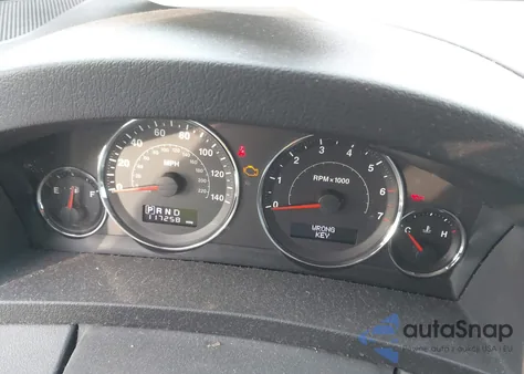 2010 Jeep Grand Cherokee Laredo z USA, uszkodzony, nr VIN 1J4PR4GK6AC116395